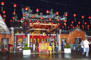 المعبد البوذى