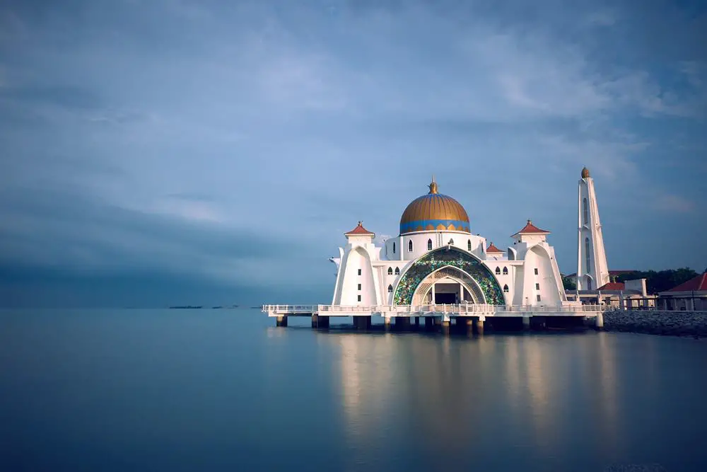 المسجد العائم ماليزيا