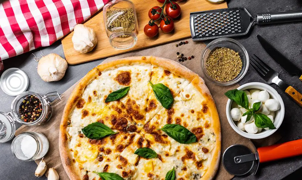 أفضل 6 مطاعم للبيتزا لابد من زيارتها في نابولي