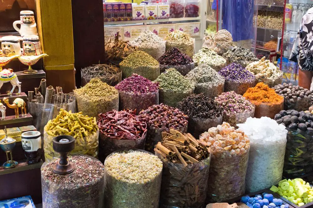 سوق صقر 